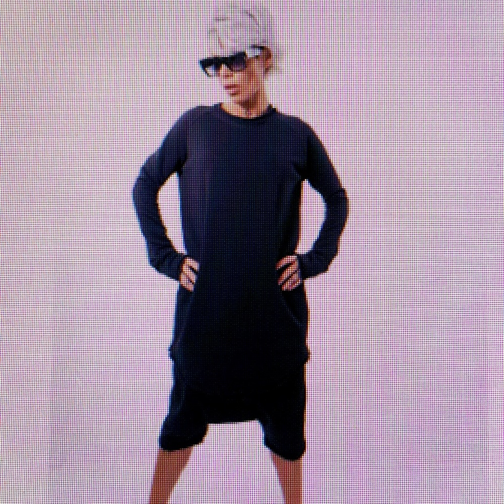 Asymmetric quilted sweatshirt